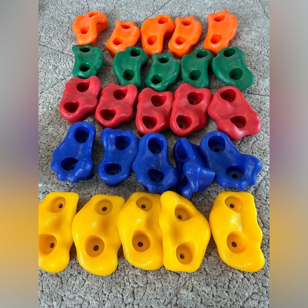 New 25 piece Rock Climbing Wall Grips - Picture 8 of 10
